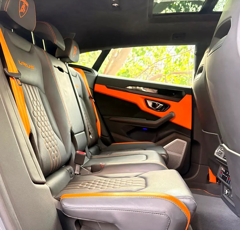 Lamborghini Urus S photo 10