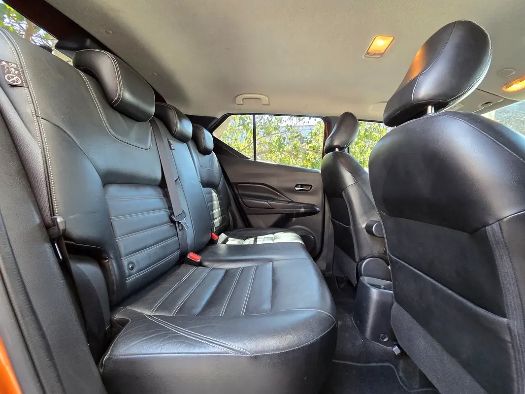 Nissan Kicks SL photo 9