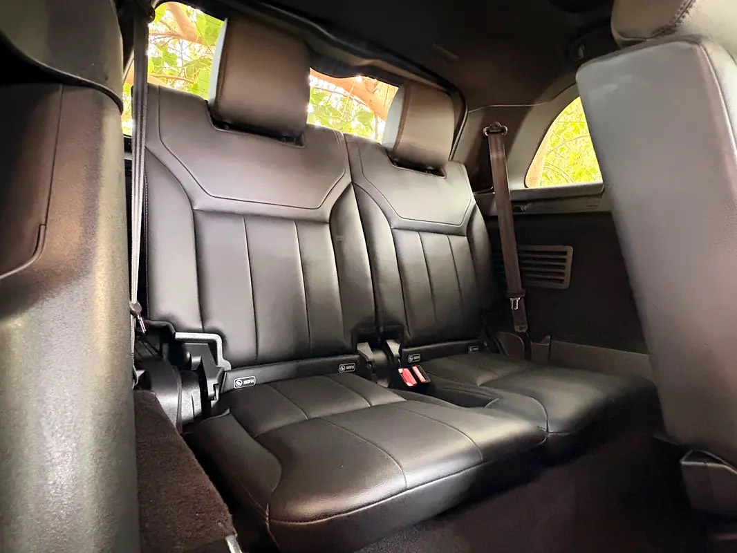 Land Rover Discovery R-Dynamic HSE photo 8