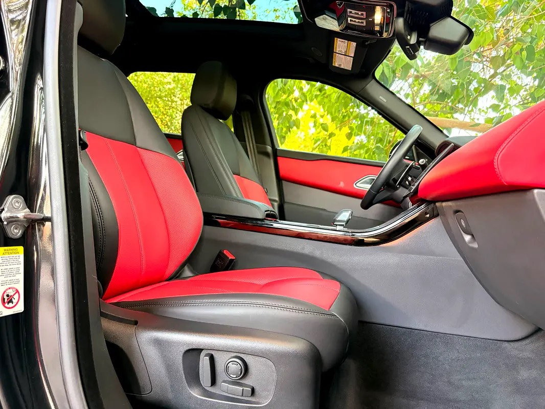 Land Rover Range Rover Velar R-Dynamic HSE photo 8