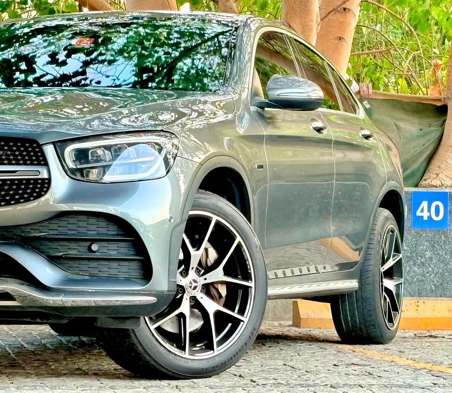 Mercedes-Benz GLC Coupe GLC 300e 4MATIC photo 3