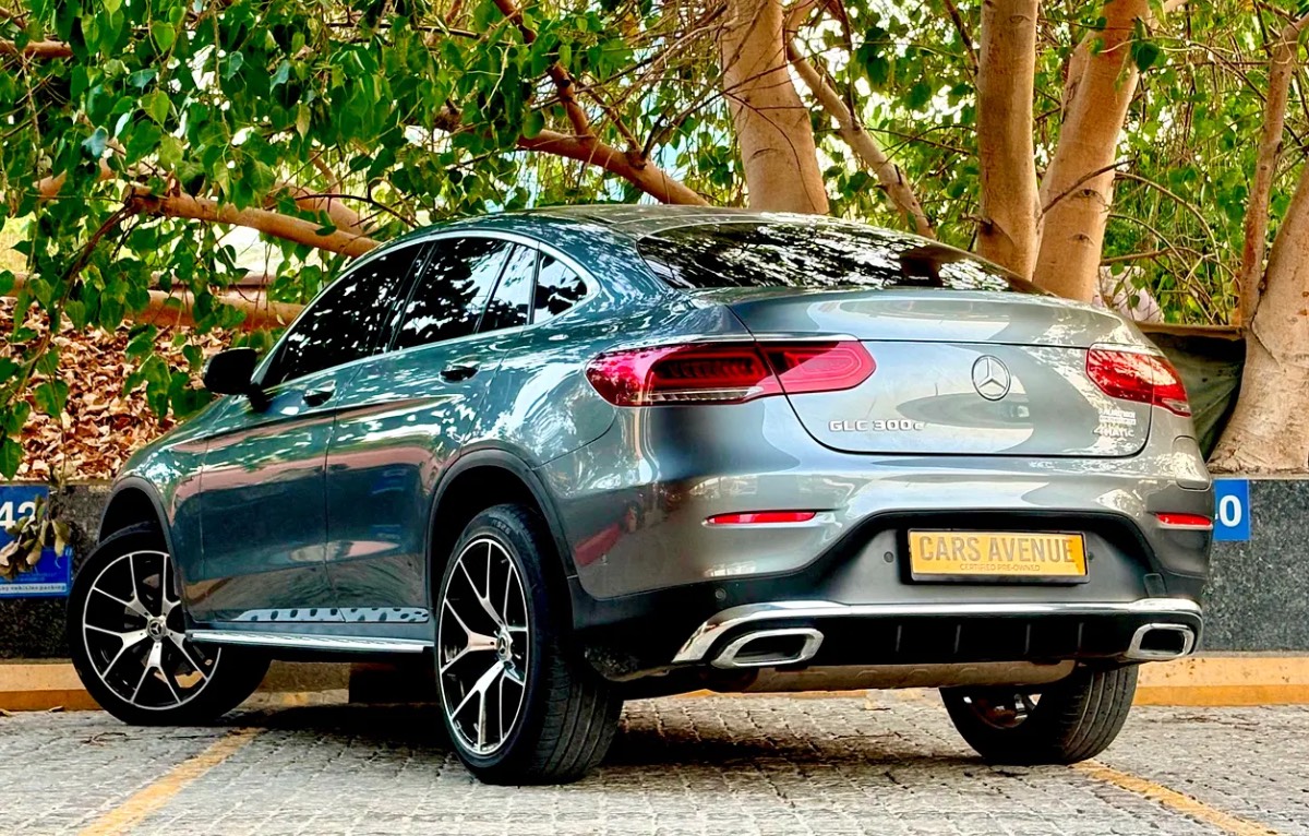 Mercedes-Benz GLC Coupe GLC 300e 4MATIC photo 6