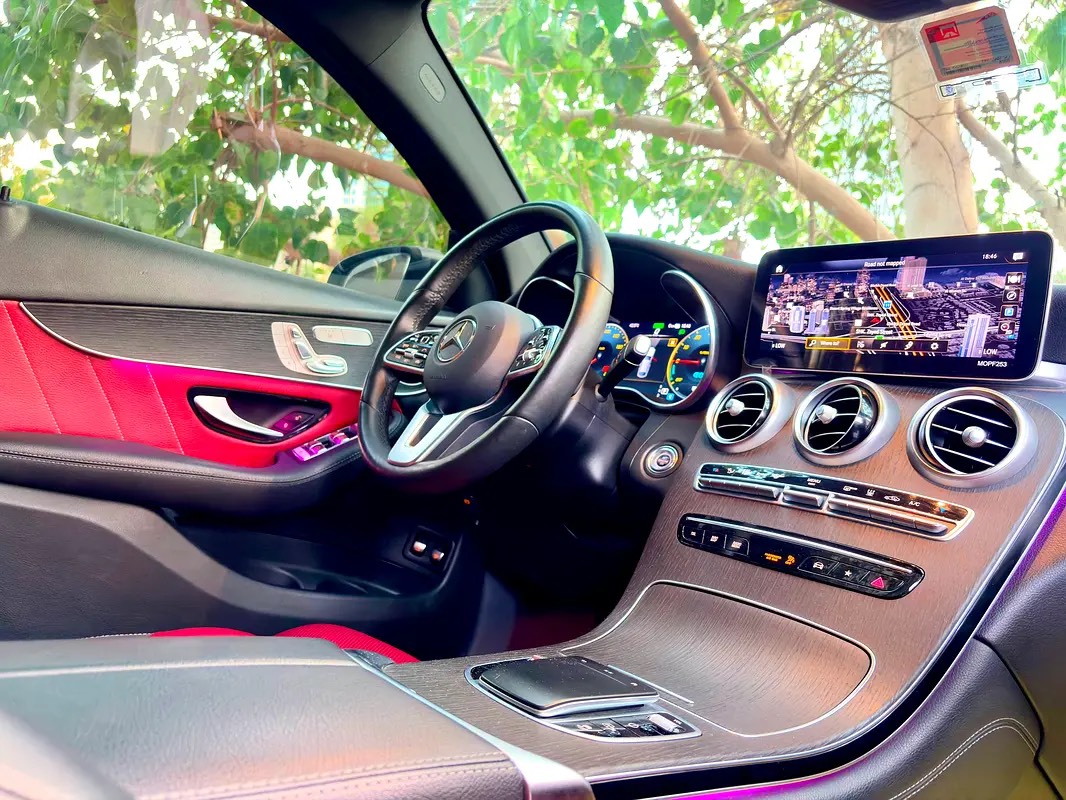 Mercedes-Benz GLC Coupe GLC 300e 4MATIC photo 7