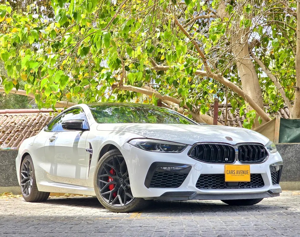 BMW M8 Coupe photo 3