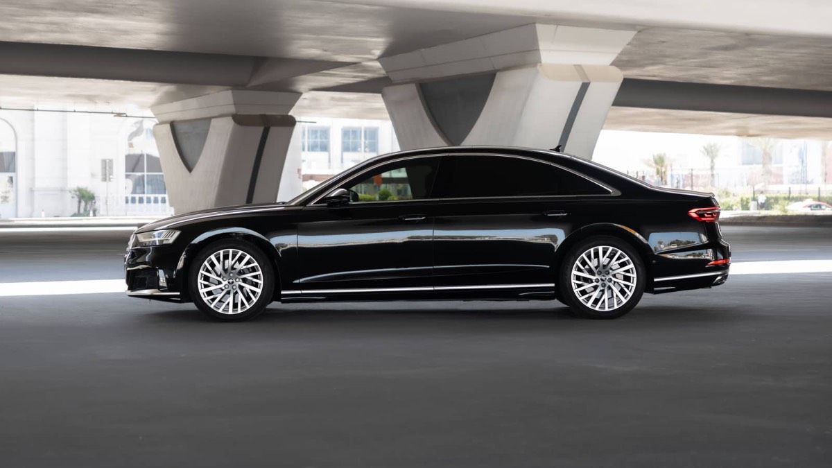 Audi A8 photo 9