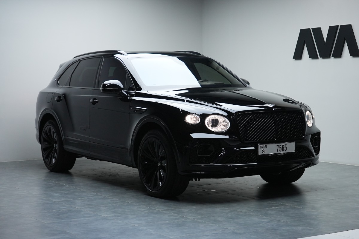 Bentley Bentayga photo 2