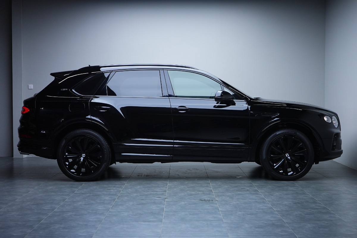 Bentley Bentayga photo 3