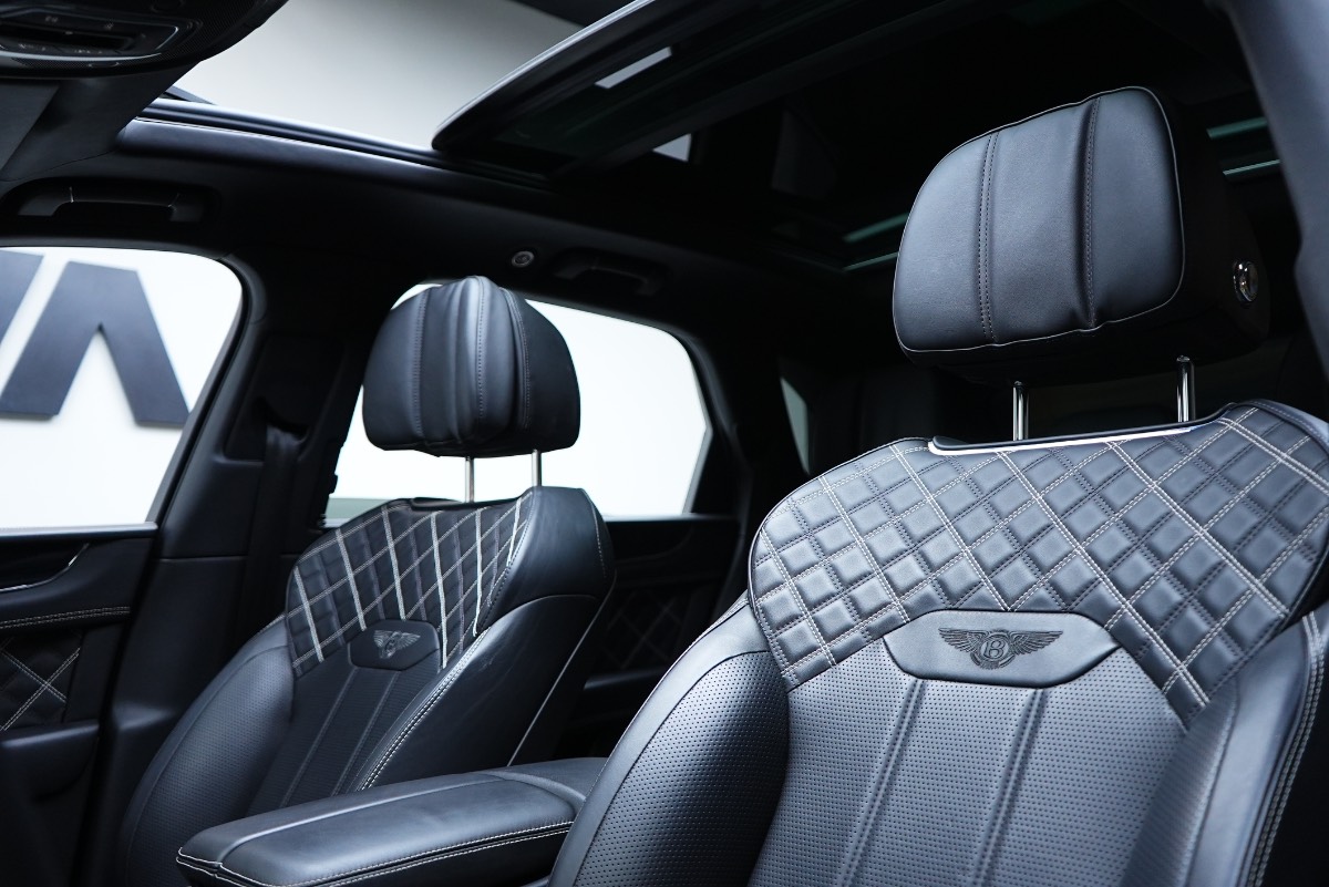 Bentley Bentayga photo 9