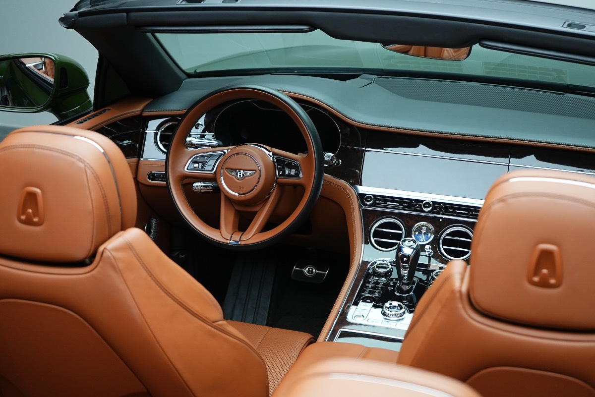 Bentley Continental GT photo 7