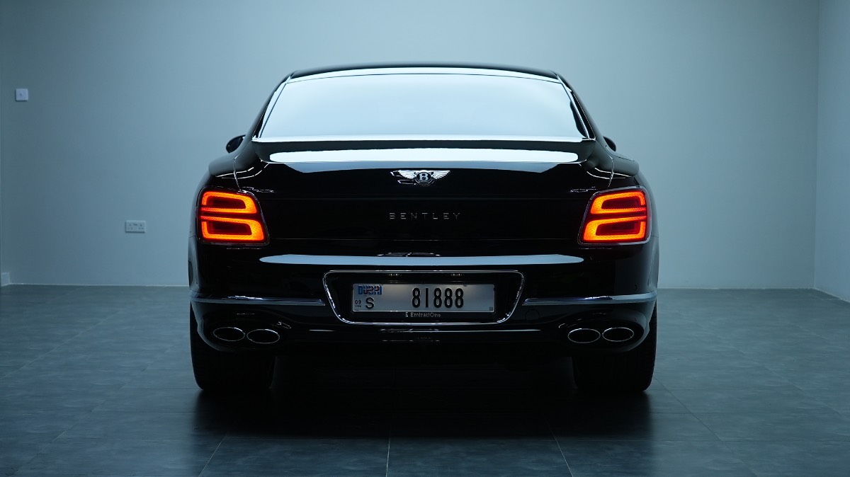 Bentley Flying Spur photo 4