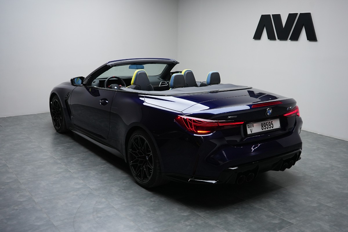 BMW M4 photo 5