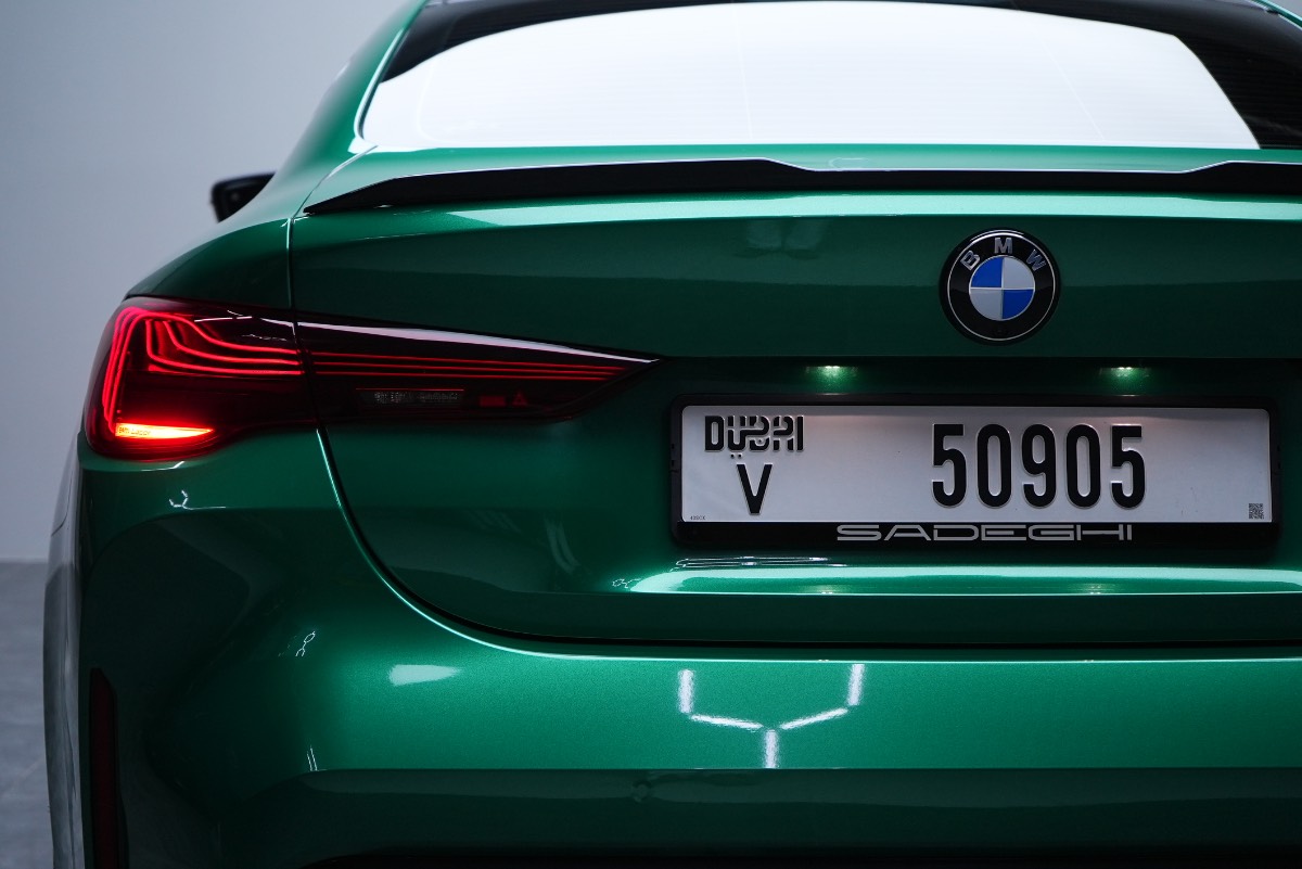 BMW M4 photo 4