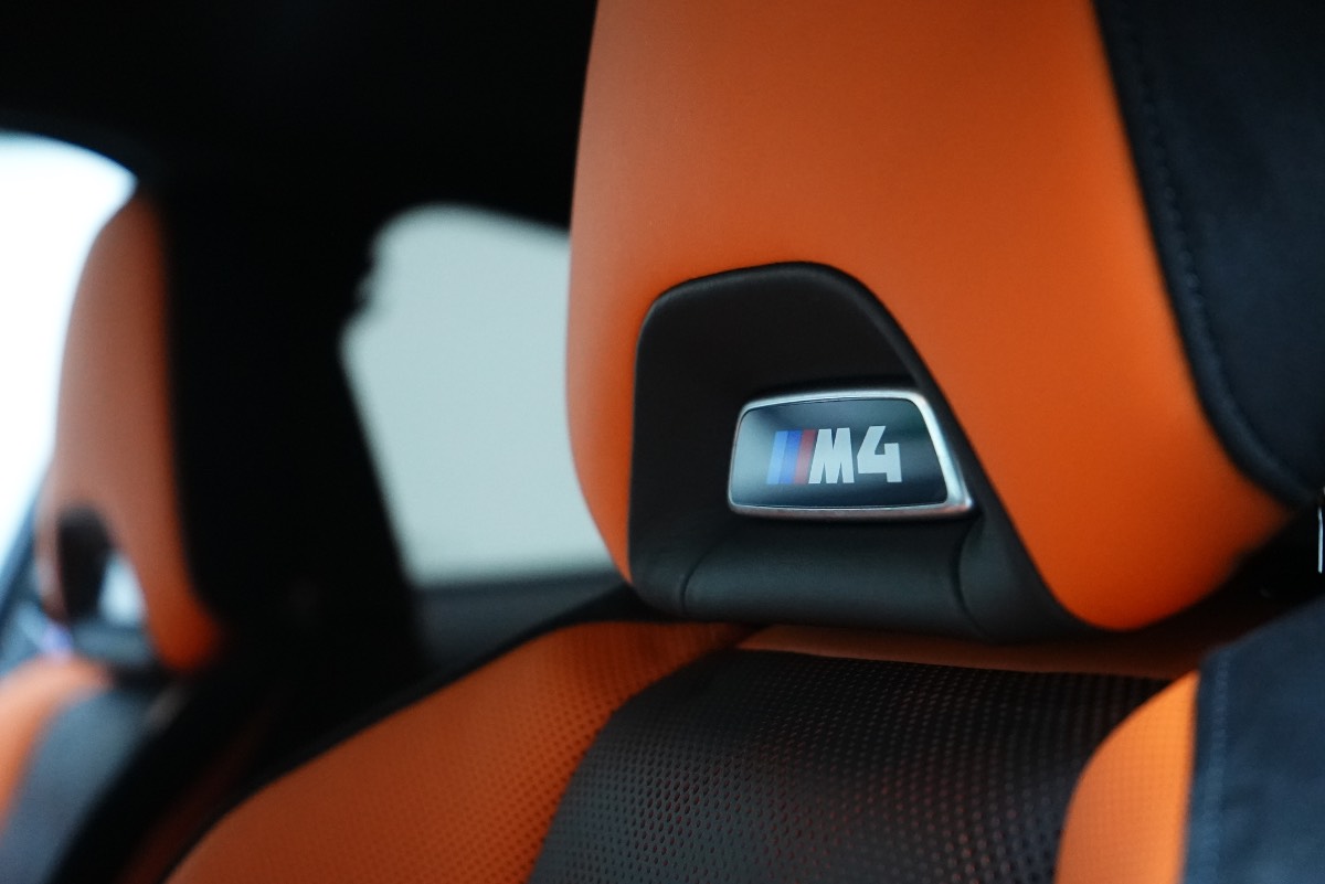 BMW M4 photo 7