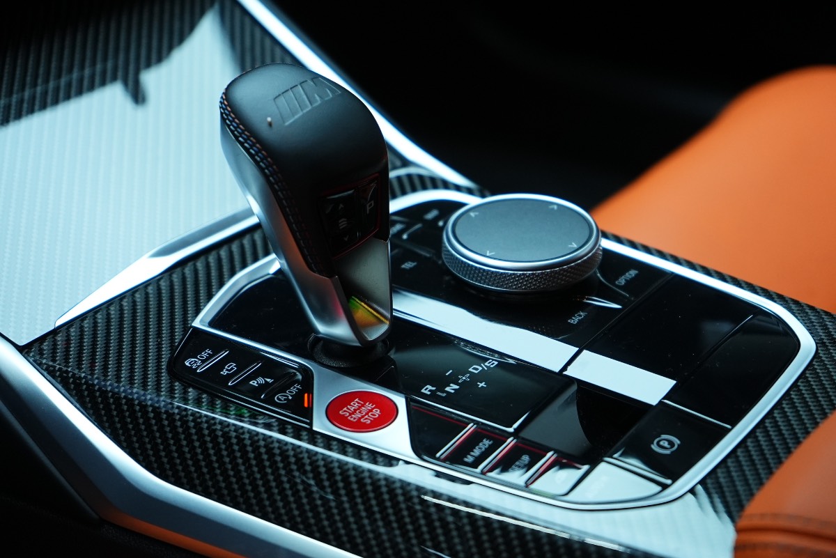 BMW M4 photo 9