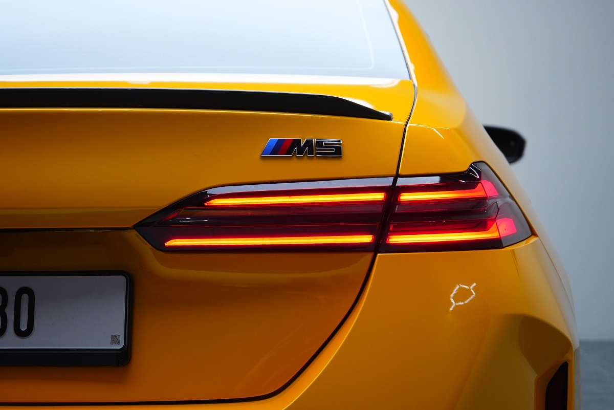 BMW M5 photo 5