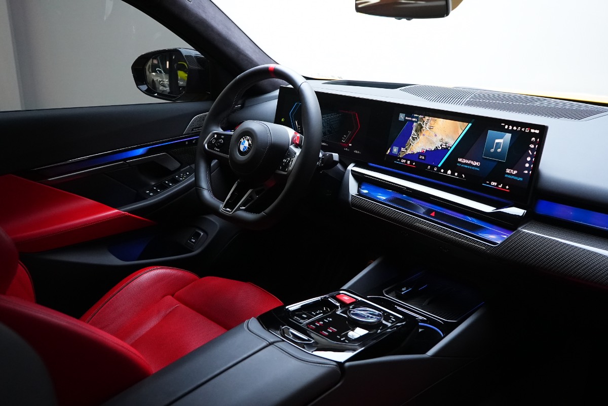 BMW M5 photo 7