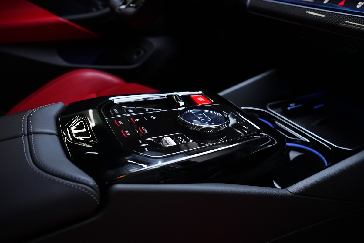 BMW M5 photo 9