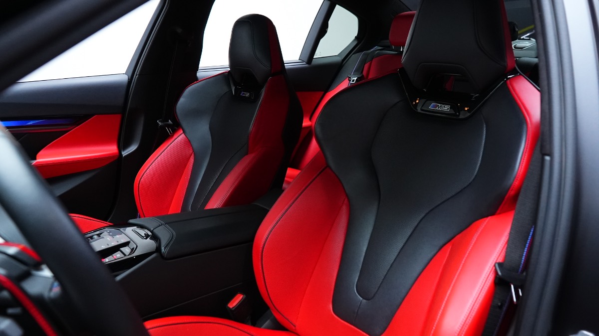 BMW M5 photo 8