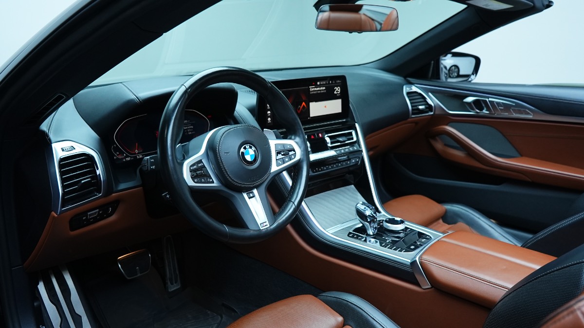 BMW 8 Series photo 7
