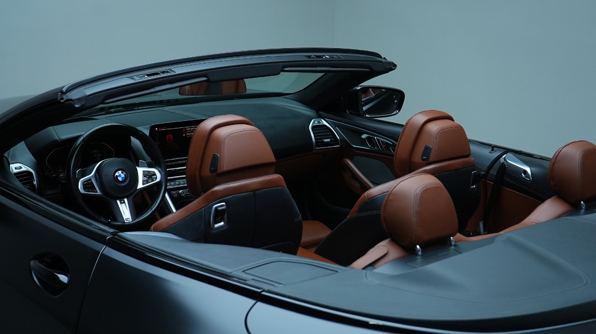 BMW 8 Series photo 9