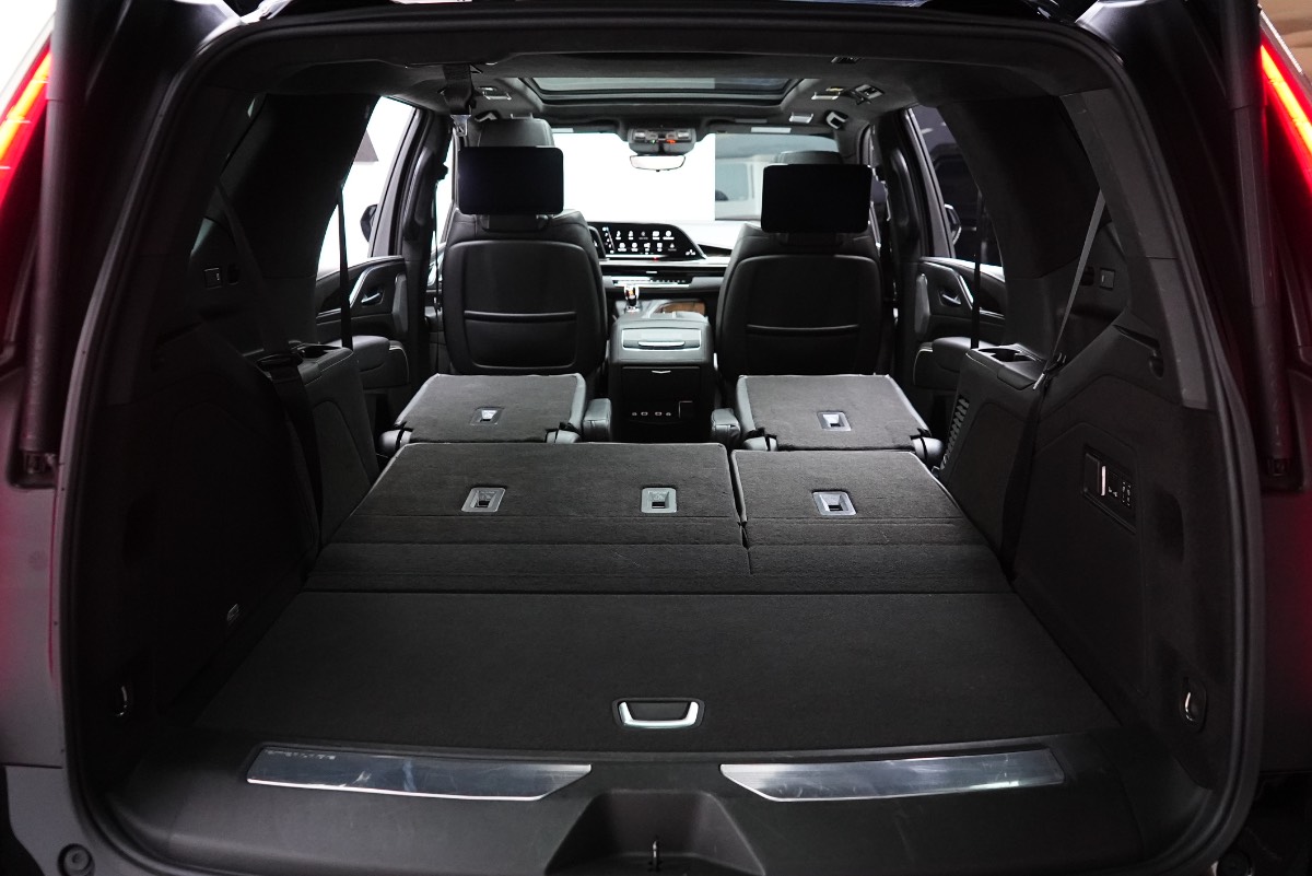 Cadillac Escalade photo 11