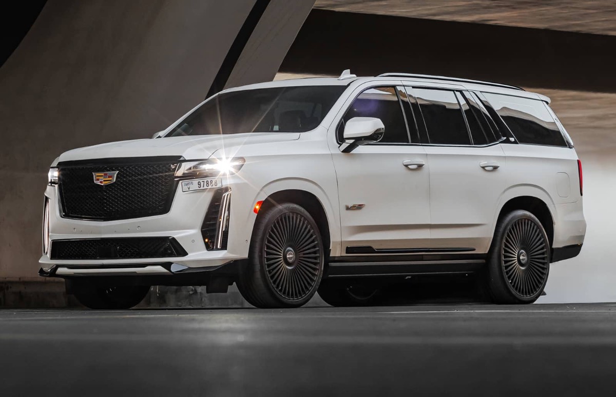 Cadillac Escalade photo 2