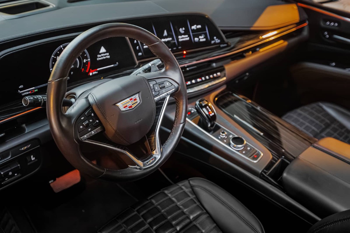 Cadillac Escalade photo 6