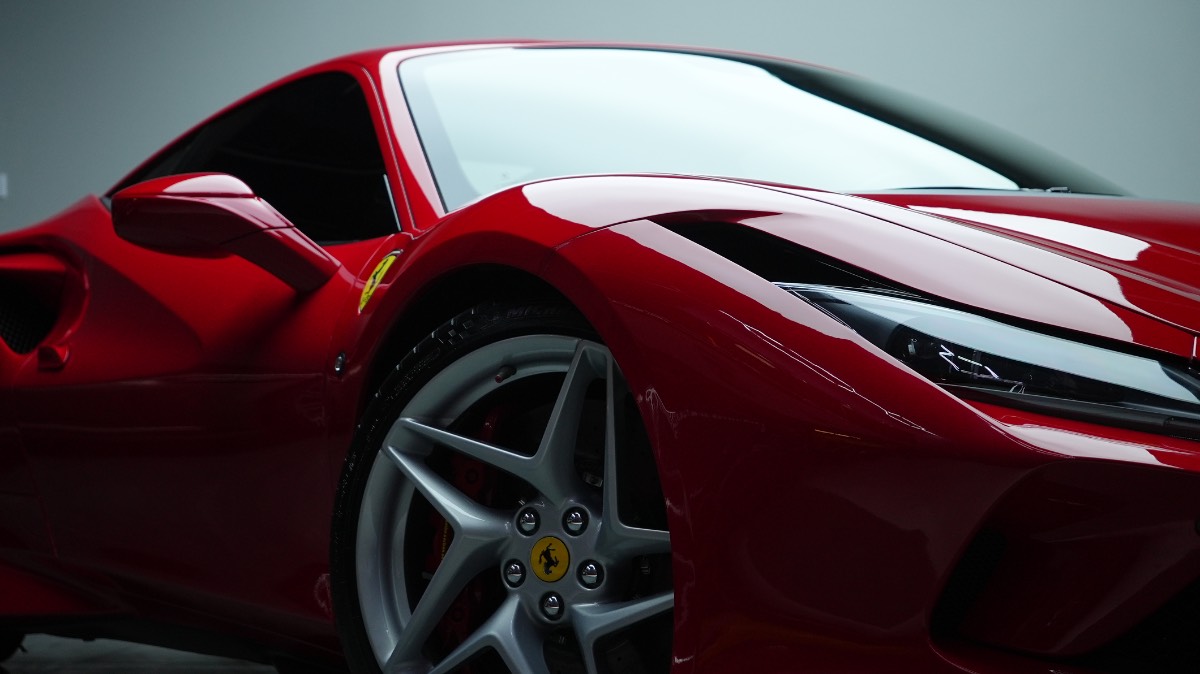 Ferrari F8 Tributo photo 3