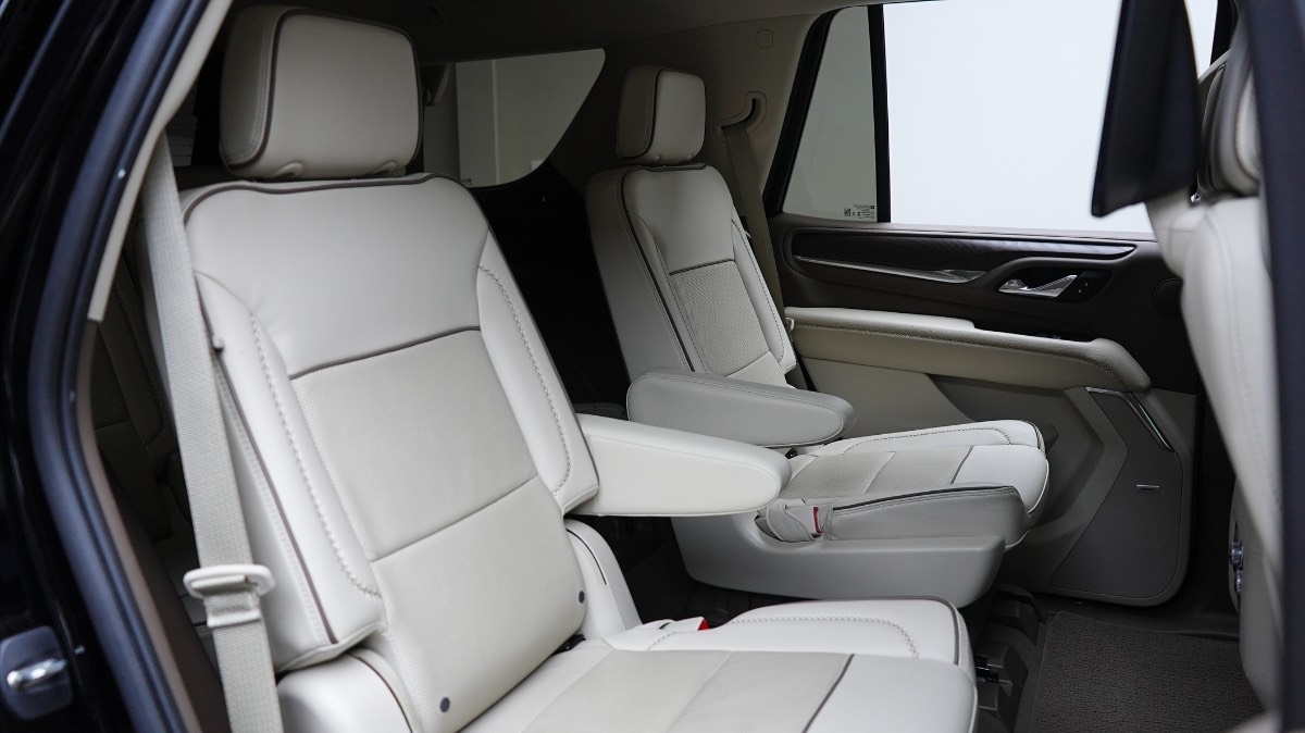 GMC Yukon photo 8