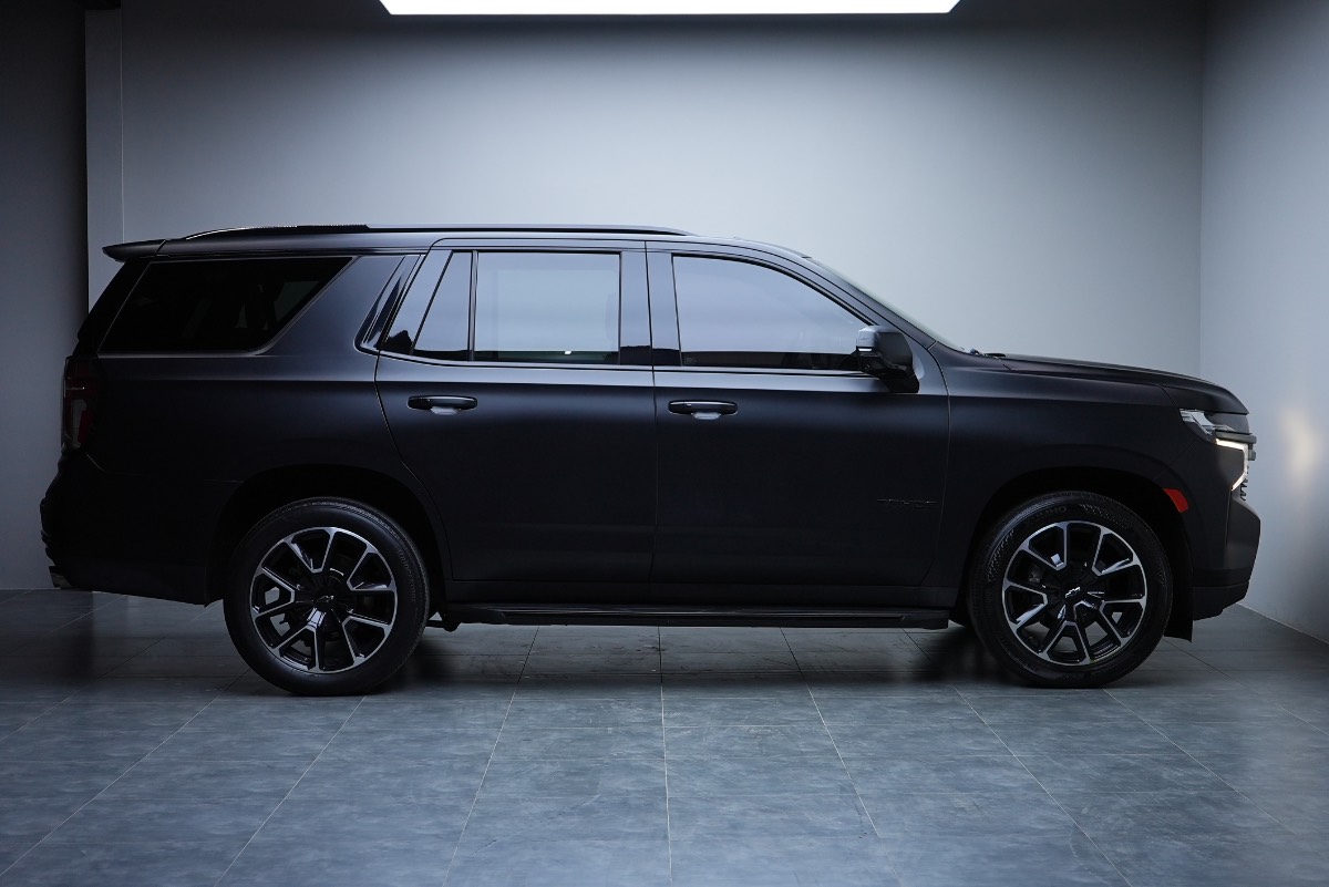 Chevrolet Tahoe photo 3