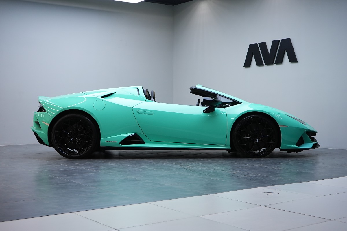 Lamborghini Huracan photo 4
