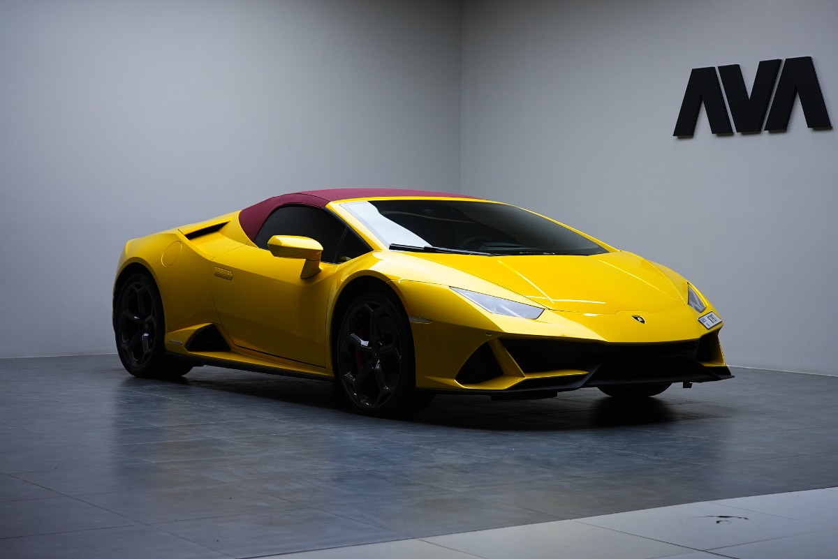 Lamborghini Huracan photo 2