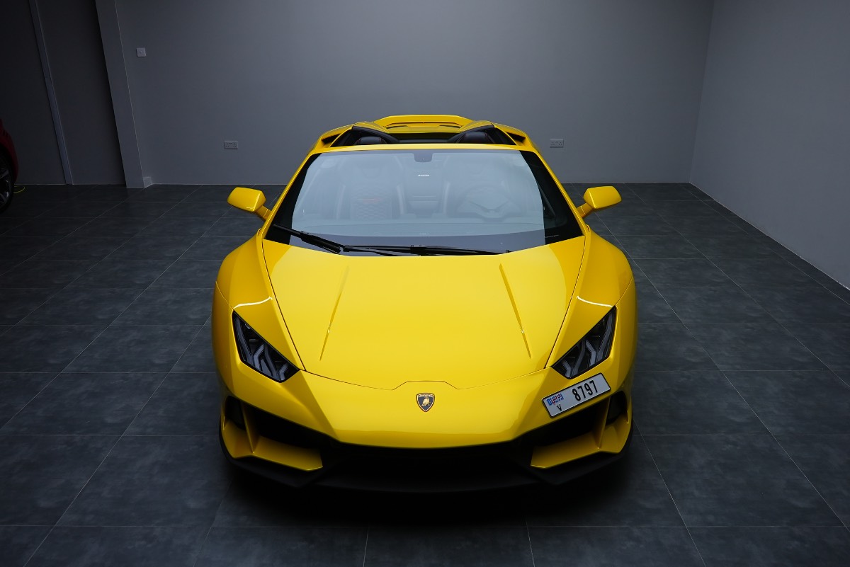 Lamborghini Huracan photo 3