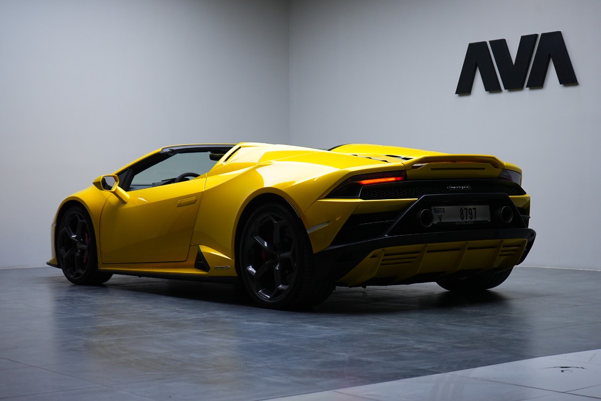 Lamborghini Huracan photo 6