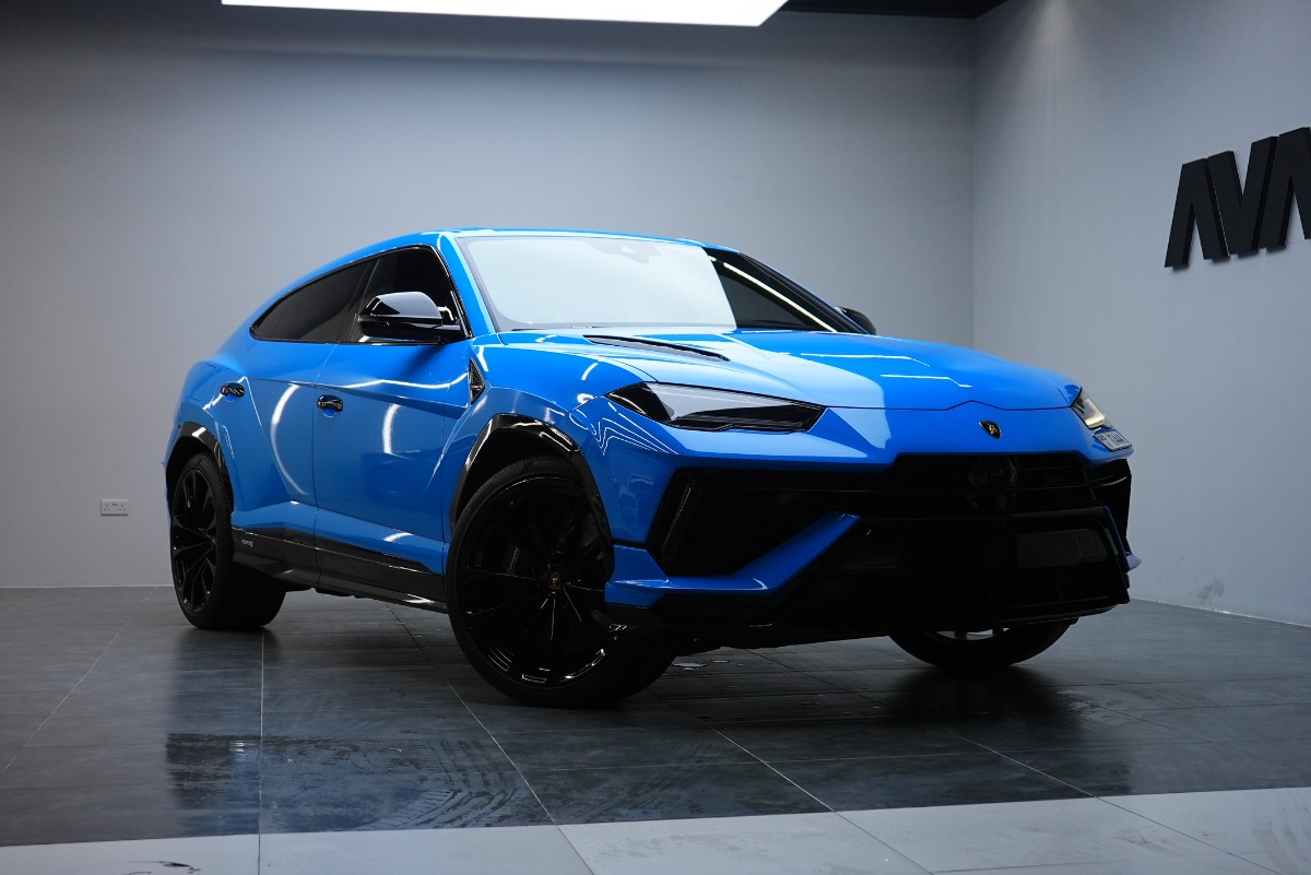 Lamborghini Urus photo 3
