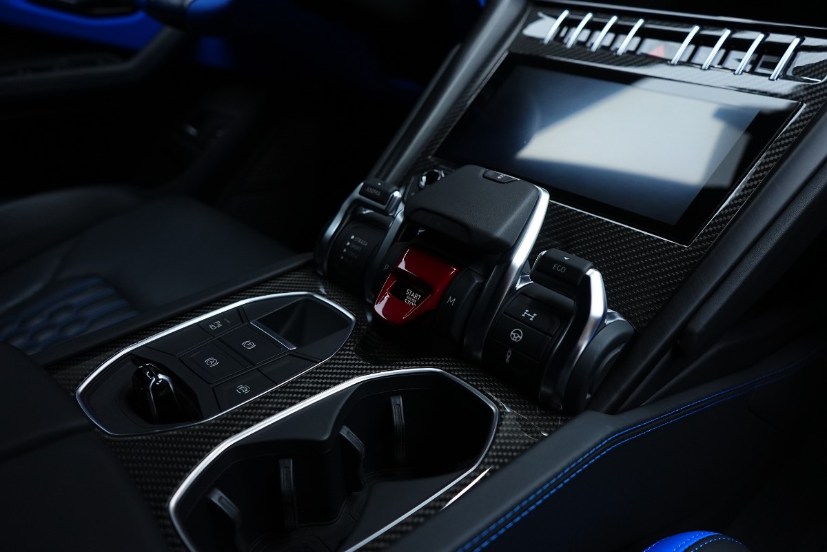 Lamborghini Urus photo 7