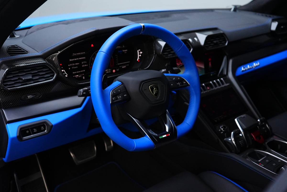 Lamborghini Urus photo 10