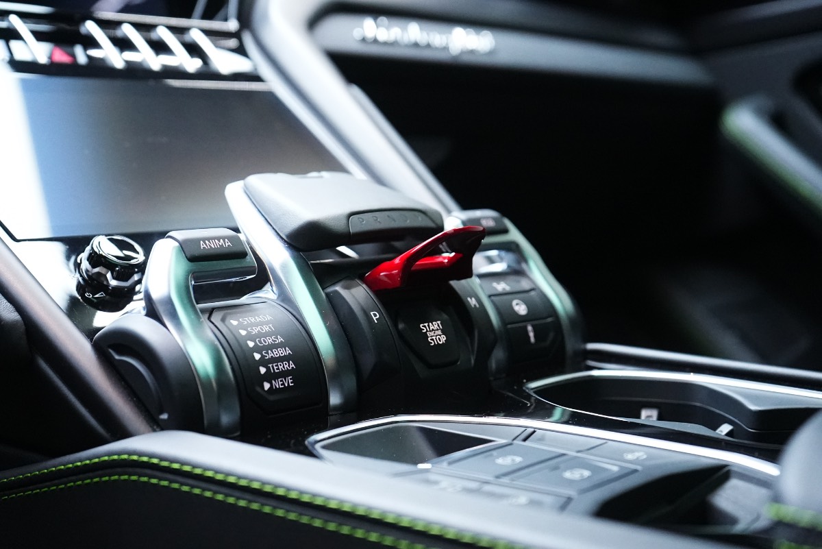 Lamborghini Urus photo 12