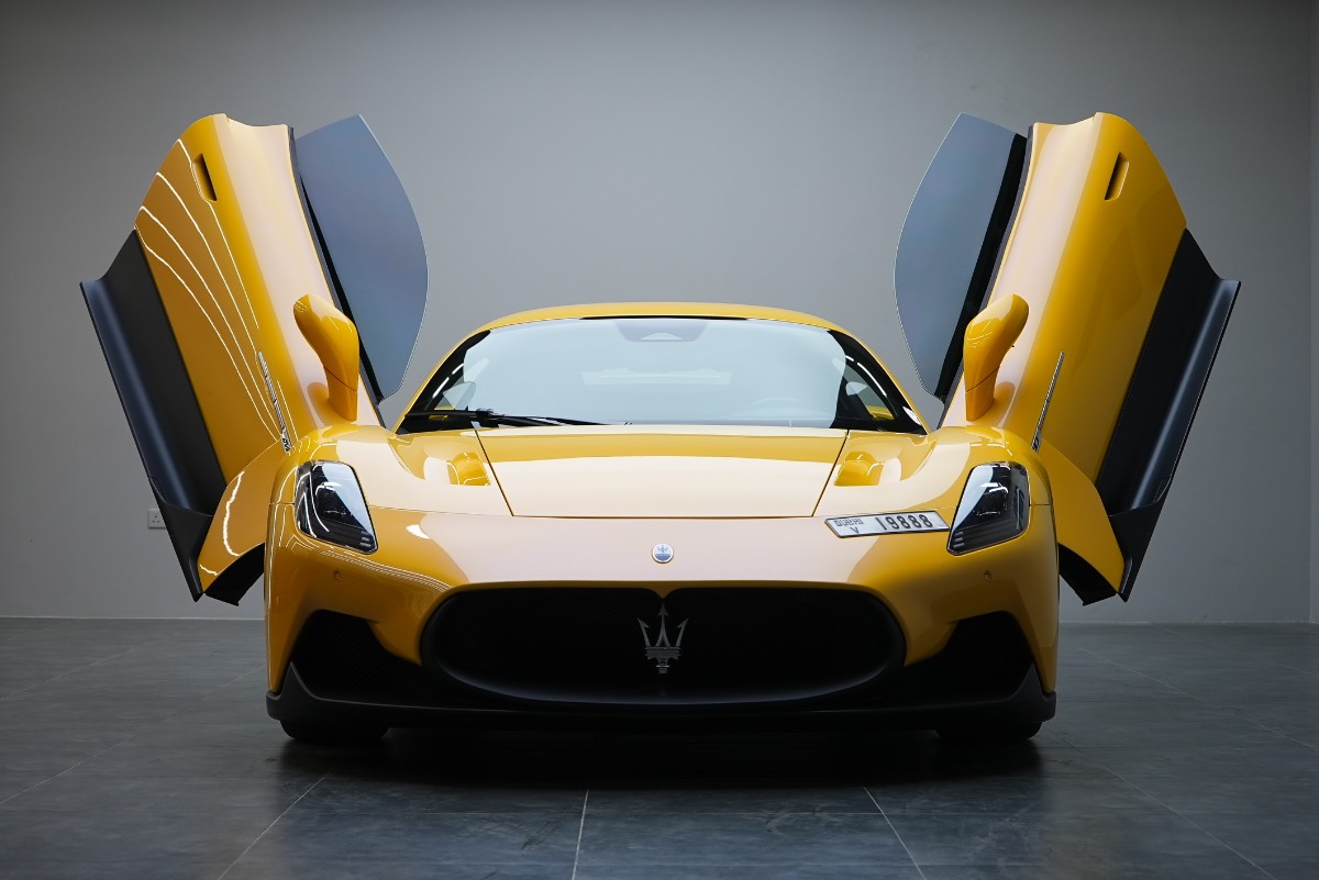 Maserati MC20