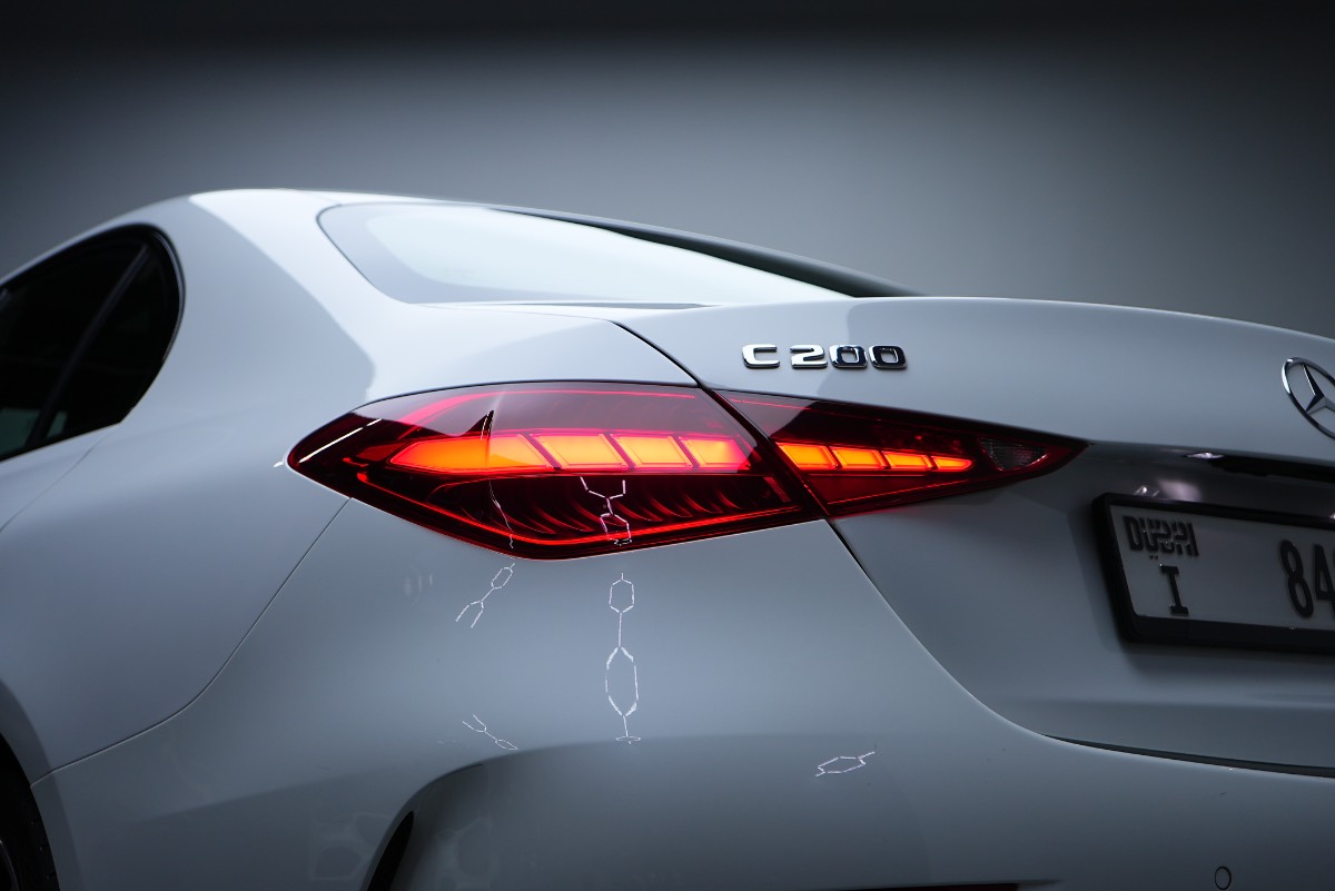 Mercedes-Benz C-Class photo 6