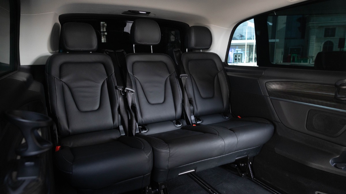 Mercedes-Benz V-Class photo 10