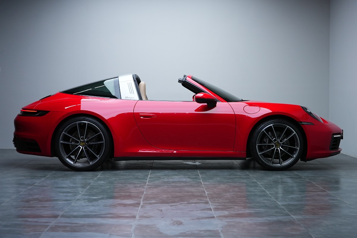 Porsche 911 photo 4