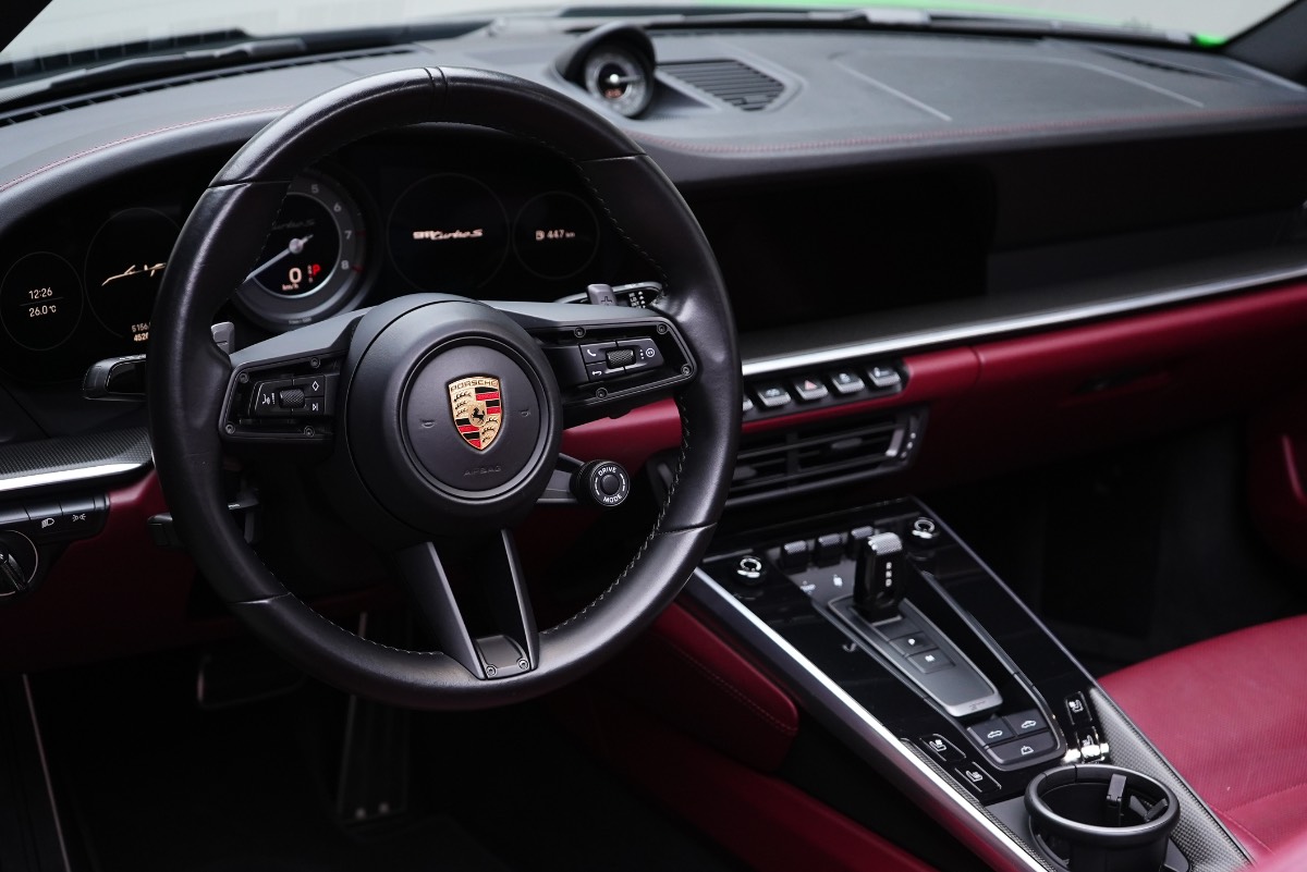 Porsche 911 photo 7