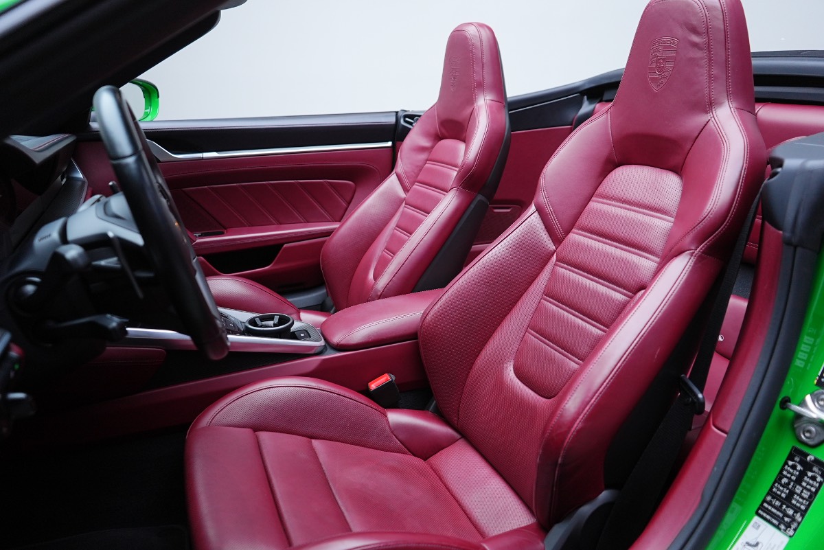 Porsche 911 photo 8