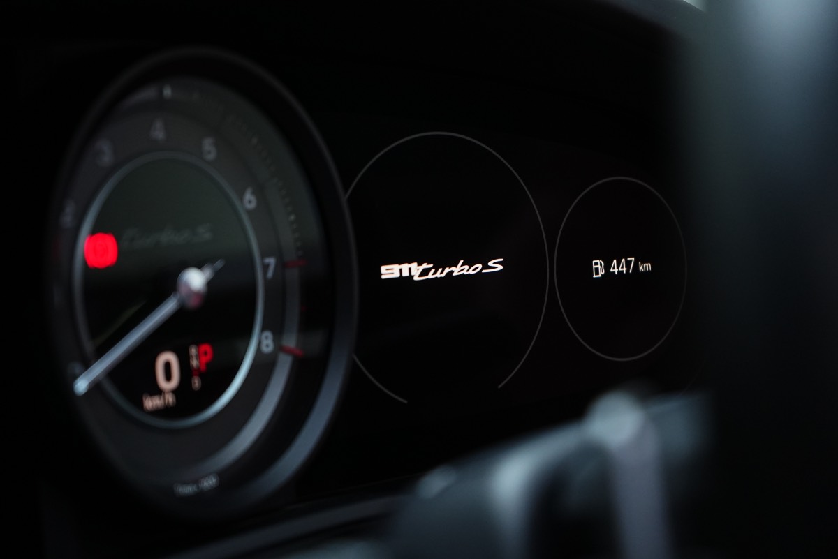 Porsche 911 photo 9