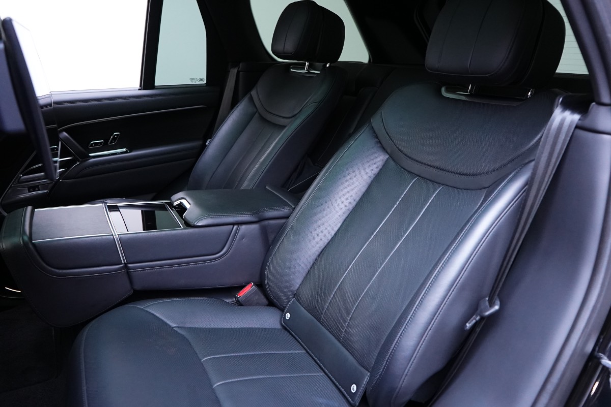 Land Rover Range Rover photo 11