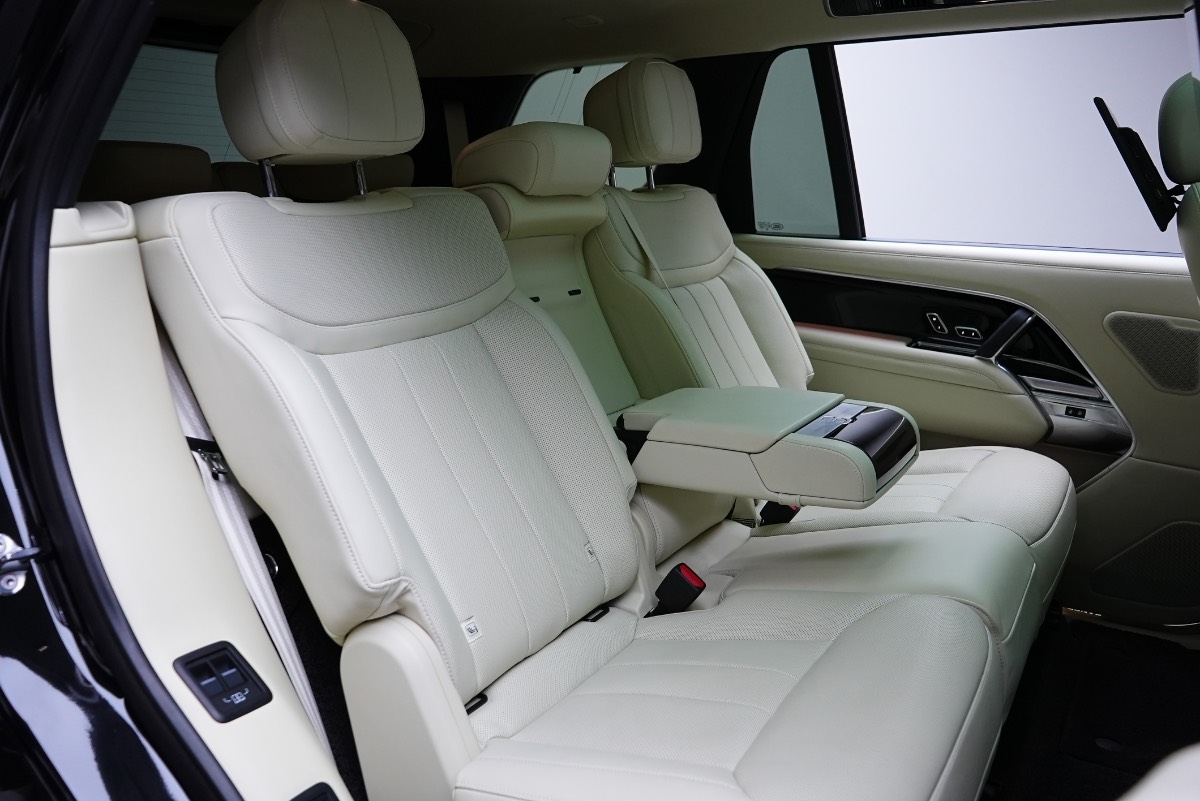 Land Rover Range Rover photo 9