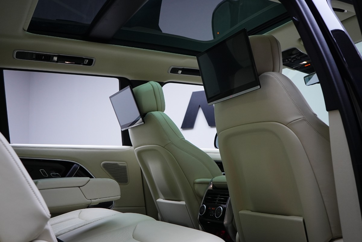 Land Rover Range Rover photo 10