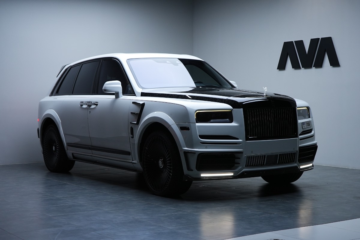 Rolls-Royce Cullinan photo 2