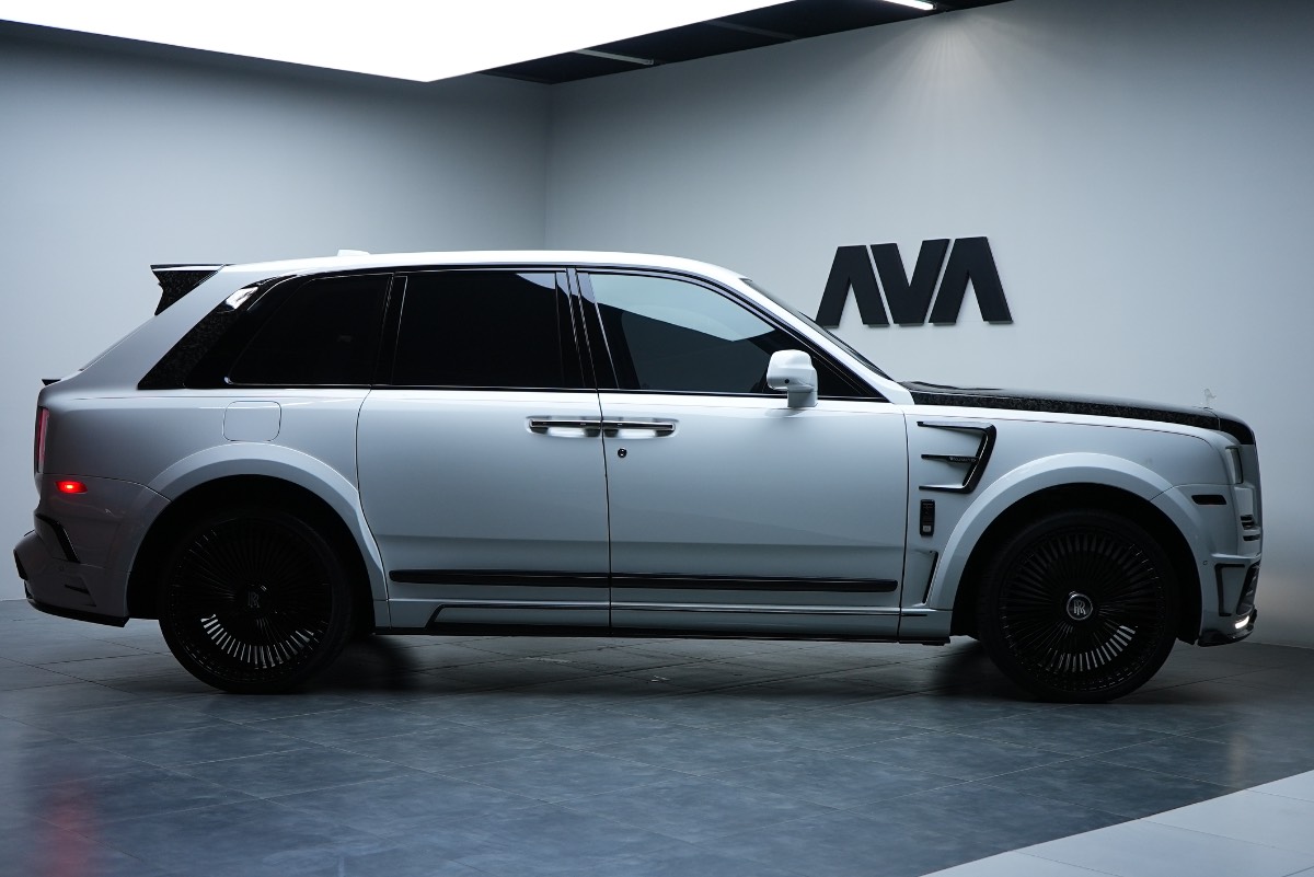 Rolls-Royce Cullinan photo 3